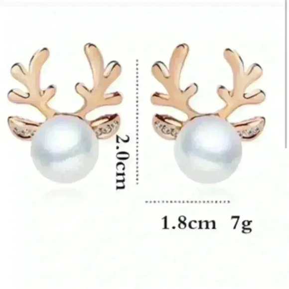 Pearl Antler Gold Earrings - Picture 2 of 5